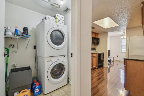 Condominio en venta en Oldsmar, Florida, 2 dormitorios, 85.01 m2 № 1651773 - foto 28