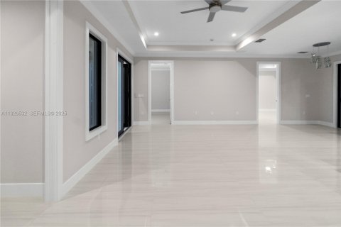 Купить виллу или дом в Нейплс, Флорида 3 спальни, 141.12м2, № 2039594 - фото 19