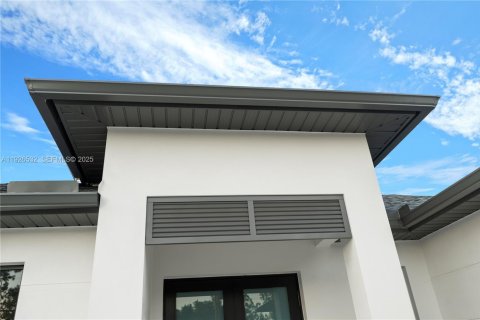 Купить виллу или дом в Нейплс, Флорида 3 спальни, 141.12м2, № 2039594 - фото 3