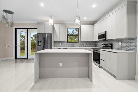 Купить виллу или дом в Нейплс, Флорида 3 спальни, 141.12м2, № 2039594 - фото 8