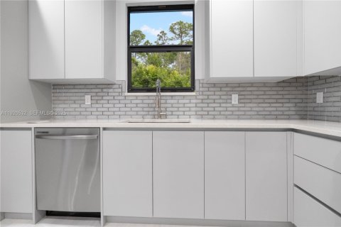 Купить виллу или дом в Нейплс, Флорида 3 спальни, 141.12м2, № 2039594 - фото 12