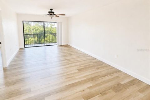 Condo in Altamonte Springs, Florida, 2 bedrooms  № 2230660 - photo 5