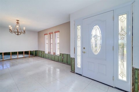 House in New Port Richey, Florida 3 bedrooms, 177.07 sq.m. № 1555315 - photo 22