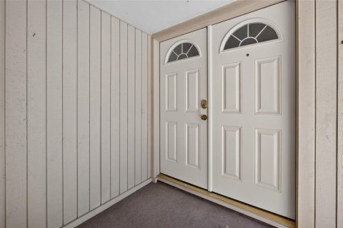 Townhouse in Longwood, Florida 2 bedrooms, 162.21 sq.m. № 2215096 - photo 2