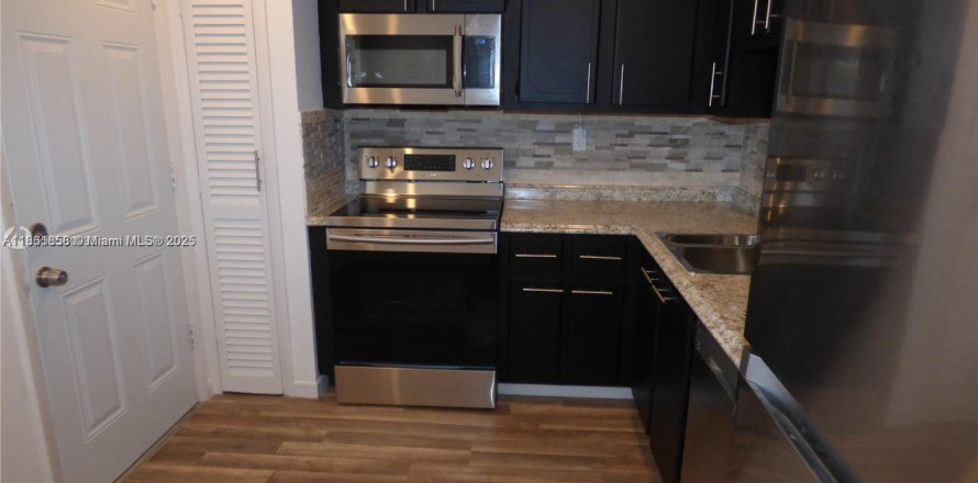 Condo à North Miami Beach, Floride, 1 chambre  № 1892435