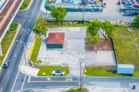 Commercial property in Miami, Florida № 2088929 - photo 19