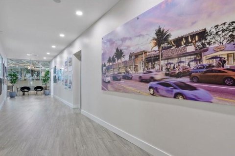 Commercial property in Hollywood, Florida № 1860296 - photo 16