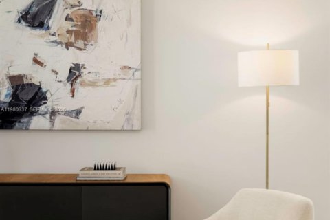 Townhouse in Miami, Florida 4 bedrooms, 270.16 sq.m. № 2049711 - photo 7