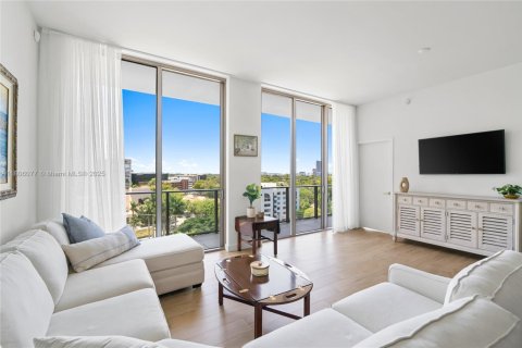 Condo in Miami, Florida, 2 bedrooms  № 1888802 - photo 9