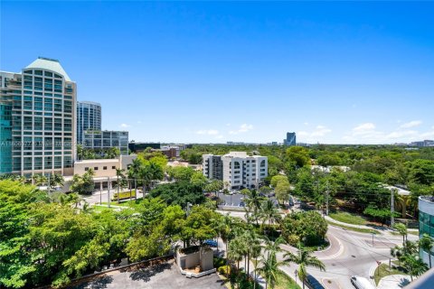 Condo in Miami, Florida, 2 bedrooms  № 1888802 - photo 14
