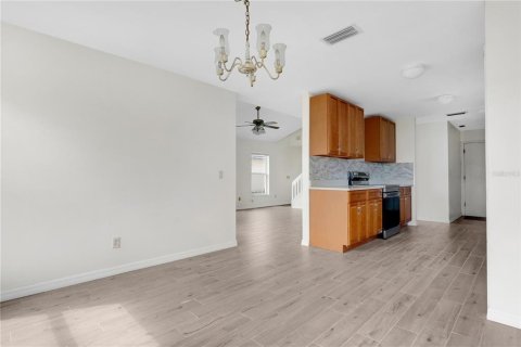 Casa en venta en Orlando, Florida, 3 dormitorios, 135.64 m2 № 2210093 - foto 6