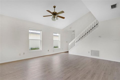 Casa en venta en Orlando, Florida, 3 dormitorios, 135.64 m2 № 2210093 - foto 3