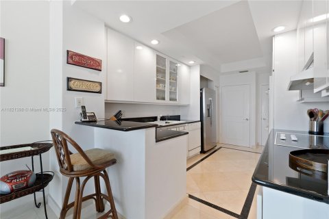 Condo in Aventura, Florida, 3 bedrooms  № 1787009 - photo 9