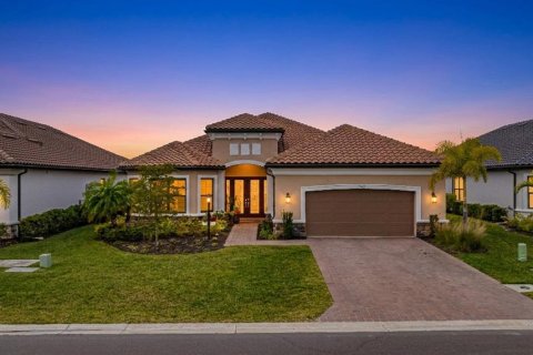 House in Fort Myers, Florida 3 bedrooms, 290.41 sq.m. № 2149269