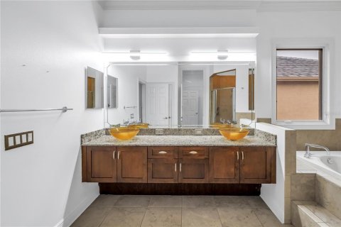 Adosado en alquiler en Saint Petersburg, Florida, 3 dormitorios, 277.03 m2 № 1769229 - foto 27