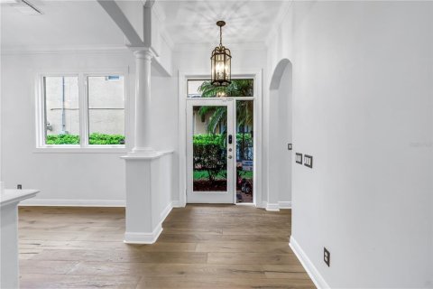 Adosado en alquiler en Saint Petersburg, Florida, 3 dormitorios, 277.03 m2 № 1769229 - foto 2