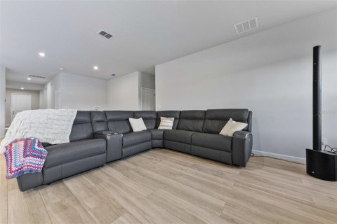 Villa ou maison à vendre à Daytona Beach, Floride: 3 chambres, 187.38 m2 № 2389126 - photo 5