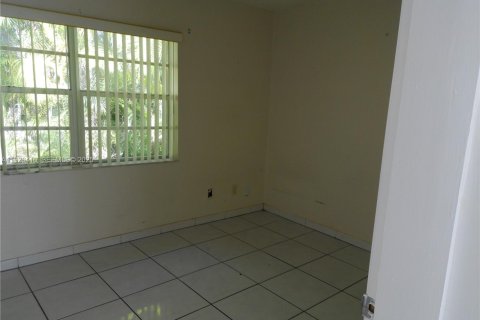 Купить виллу или дом в Майами, Флорида 4 спальни, 171.13м2, № 1985863 - фото 8