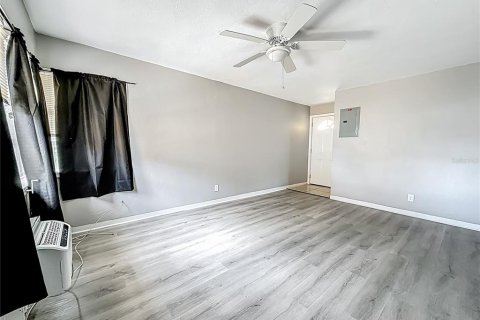 Appartement à louer à Madeira Beach, Floride: 1 chambre, 69.68 m2 № 2120209 - photo 12