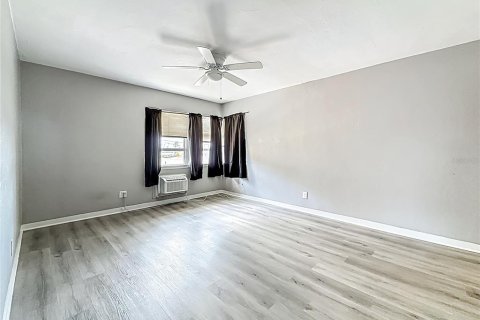 Appartement à louer à Madeira Beach, Floride: 1 chambre, 69.68 m2 № 2120209 - photo 11
