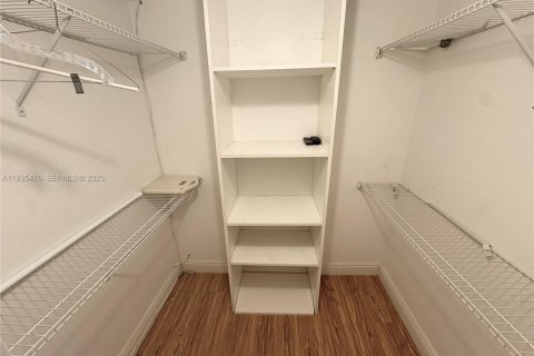 Condominio en alquiler en Tamarac, Florida, 2 dormitorios, 85.47 m2 № 1993688 - foto 7