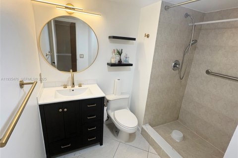 Condominio en alquiler en Tamarac, Florida, 2 dormitorios, 85.47 m2 № 1993688 - foto 6