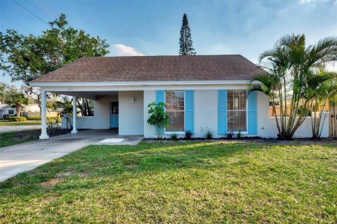 Villa ou maison à Sarasota, Floride 3 chambres, 149.76 m2 № 2422800