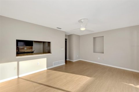 Villa ou maison à louer à Sarasota, Floride: 3 chambres, 149.76 m2 № 2422800 - photo 16