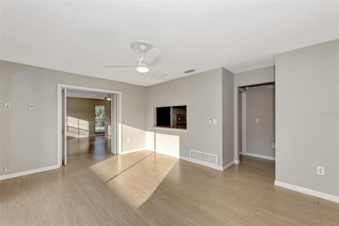 Villa ou maison à louer à Sarasota, Floride: 3 chambres, 149.76 m2 № 2422800 - photo 18