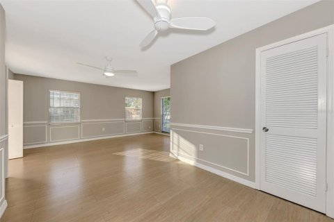 Villa ou maison à louer à Sarasota, Floride: 3 chambres, 149.76 m2 № 2422800 - photo 13