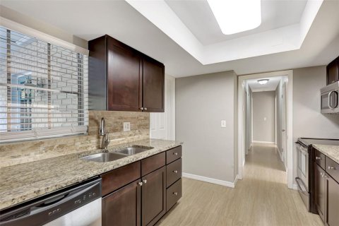 Villa ou maison à louer à Sarasota, Floride: 3 chambres, 149.76 m2 № 2422800 - photo 21