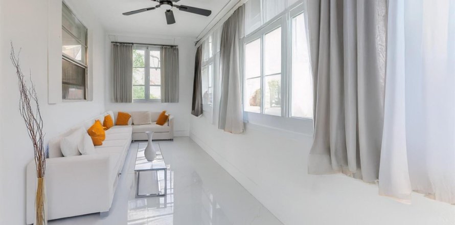 Condominio en Lauderhill, Florida, 2 dormitorios  № 2083971
