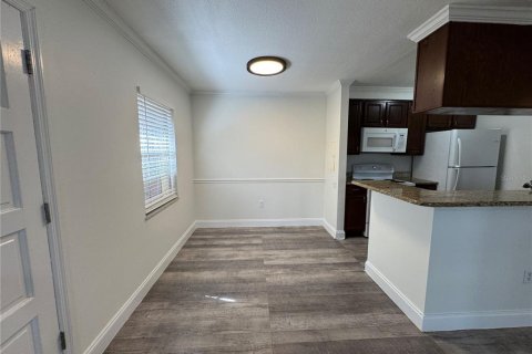 Condo in Tampa, Florida, 2 bedrooms № 2375613 - photo 5
