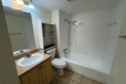Condo in Tampa, Florida, 2 bedrooms № 2375613 - photo 26