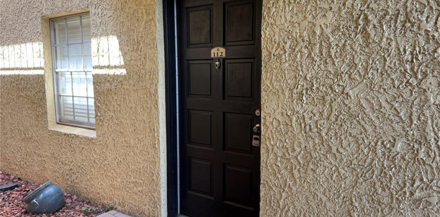 Condo in Tampa, Florida, 2 bedrooms № 2375613