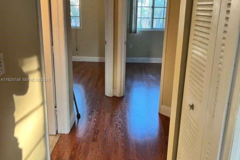 Touwnhouse à louer à Aventura, Floride: 3 chambres, 132.29 m2 № 2038989 - photo 26
