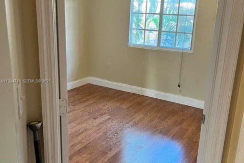 Touwnhouse à louer à Aventura, Floride: 3 chambres, 132.29 m2 № 2038989 - photo 30