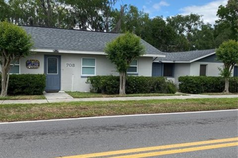 Propiedad comercial en alquiler en Altamonte Springs, Florida, 142.51 m2 № 1636539 - foto 2