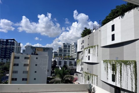 Apartment in Miami, Florida 2 bedrooms, 106.47 sq.m. № 1953951 - photo 22