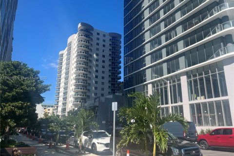 Apartment in Miami, Florida 2 bedrooms, 106.47 sq.m. № 1953951 - photo 26