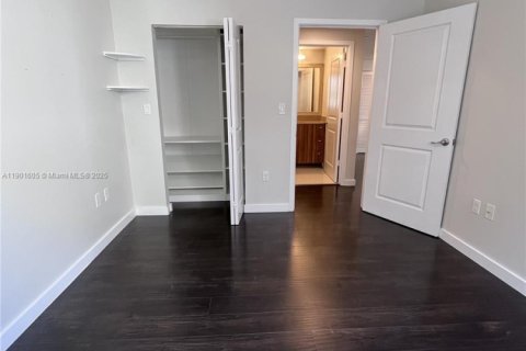 Apartment in Miami, Florida 2 bedrooms, 106.47 sq.m. № 1953951 - photo 7