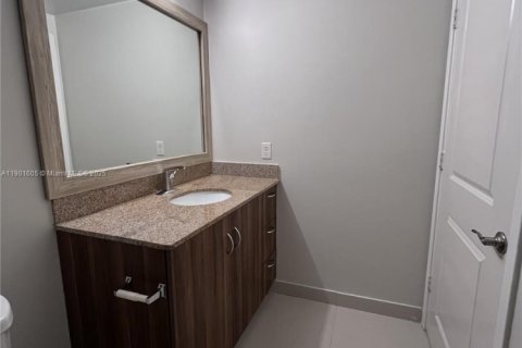 Apartment in Miami, Florida 2 bedrooms, 106.47 sq.m. № 1953951 - photo 9