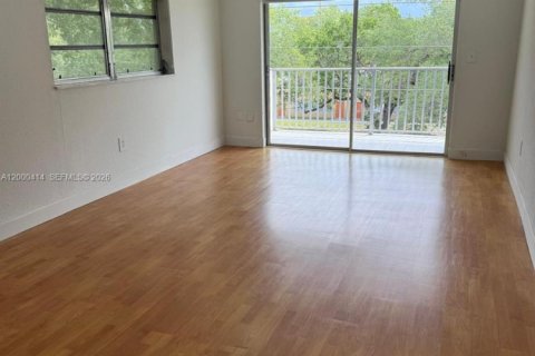 Condominio en venta en North Miami, Florida, 1 dormitorio, 71.53 m2 № 2074884 - foto 12