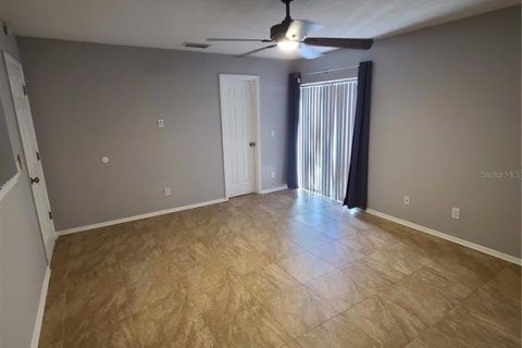 House in Tampa, Florida 3 bedrooms, 157.93 sq.m. № 2229328 - photo 9