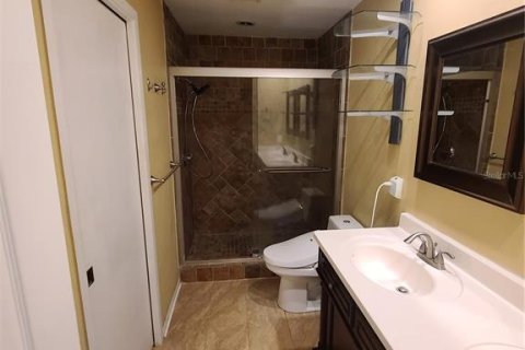 House in Tampa, Florida 3 bedrooms, 157.93 sq.m. № 2229328 - photo 10