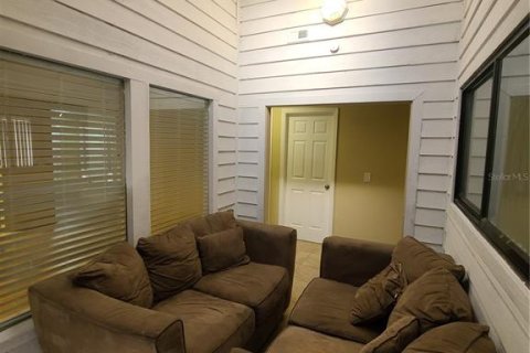House in Tampa, Florida 3 bedrooms, 157.93 sq.m. № 2229328 - photo 17