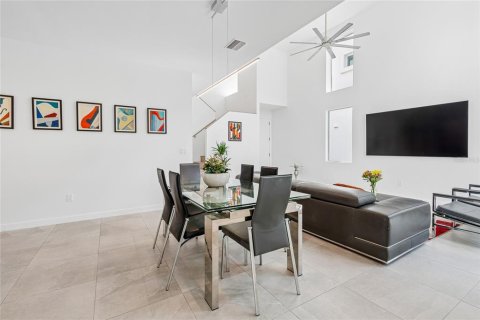 Villa ou maison à vendre à Tampa, Floride: 4 chambres, 206.06 m2 № 2225394 - photo 20