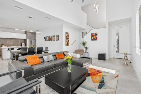 Villa ou maison à vendre à Tampa, Floride: 4 chambres, 206.06 m2 № 2225394 - photo 14