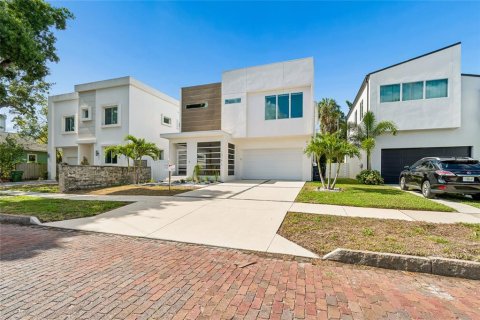 Villa ou maison à vendre à Tampa, Floride: 4 chambres, 206.06 m2 № 2225394 - photo 5