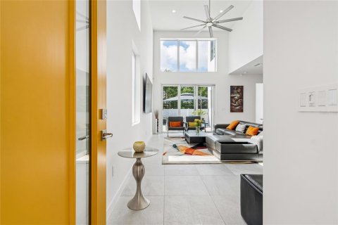 Villa ou maison à vendre à Tampa, Floride: 4 chambres, 206.06 m2 № 2225394 - photo 11